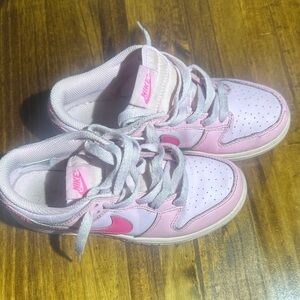 Nike Kids Sneakers in Pink and White